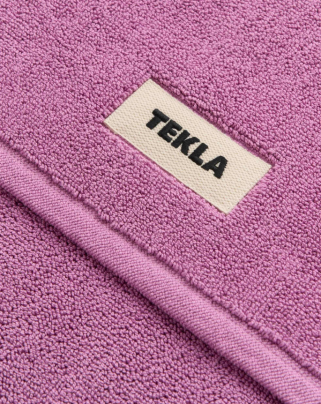 Tekla_magenta_badematte