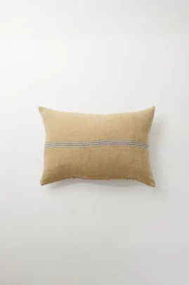 Olsson_og_jensen_Rochelle_Putetrekk 40x60 sand