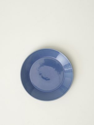 Stilleben_Memphis_tallerken Ø25_Dusty Blue